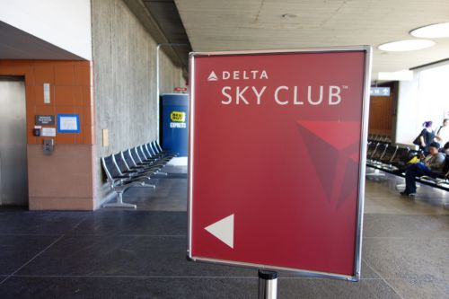 ホノルル空港：デルタ航空「スカイクラブ（DELTA SKY CLUB）」をレポート！