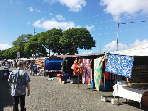 アロハスタジアム スワップミートで現地の食べ物やお土産の買い物【読者ハワイ旅行記】