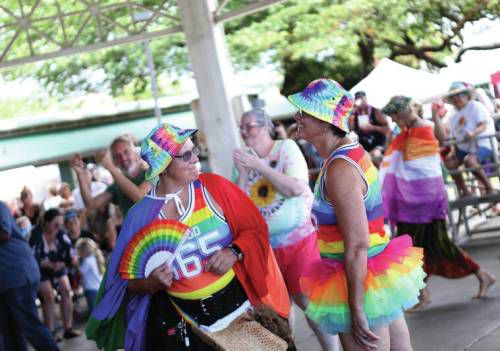 Hawaiiフォト日記　LGBTQパレード＆フェスティバルでダウンタウンはお祭り騒ぎ❣